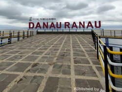 Pesona Danau Terbesar Kedua di Sumatera