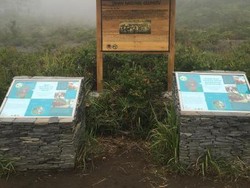 Pesona Gunung dan Danau Kelimutu Yang Tak Ada Duanya