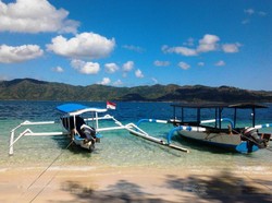 Pesona Kecantikan Asli Gili Nanggu, Lombok