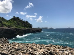 Pesona Pantai Watu Lepek Malang