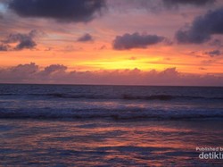 Petualangan Menyusuri Pantai di Selatan Bali