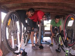 Petualangan Seru Bersepeda di Raja Ampat Kalimantan