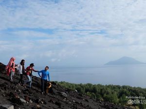 Petualangan Seru Menjelajahi Gunung Anak Krakatau