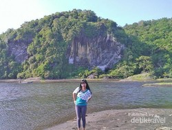 Pulang Tahun Baruan, Mampir Dulu ke Pantai Sodong di Cilacap