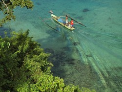 Pulau Buton, dari Pantai Sampai Wisata Sejarah & Religi