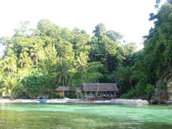 Pulau Kadidiri, Surga Bagi Penikmat Alam di Sulteng