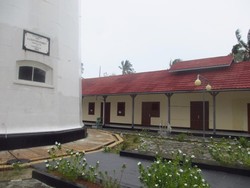 Pulau Lengkuas Punya Mercusuar Semegah Ini