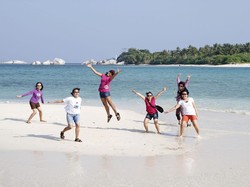 Pulau Pasir, Gosong Memesona di Belitung
