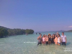 Pulau Pasir Timbul, Si Kecil Nan Unik di Lampung