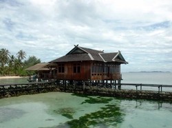 Pulau Tengah, Bagai Oase di Tengah Laut Jawa