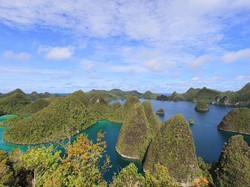 Pulau Wayag di Raja Ampat, Ciptaan Tuhan yang Sempurna!