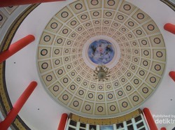 Puri Tri Agung di Pulau Bangka yang Tenang & Damai