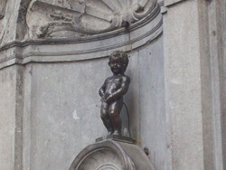 Ramai-ramai Nonton Si Bocah Pipis