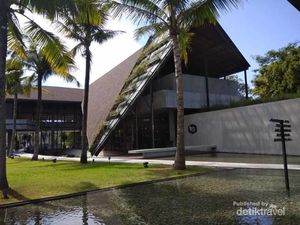 Rindu Hijaunya Suasana Secret Garden Village Bali
