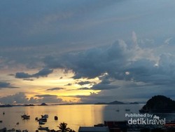 Romantisme Senja di Labuan Bajo