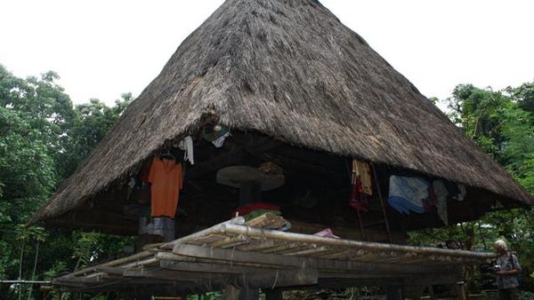 Rumah adat di NTT