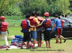 Saatnya Basah-basahan di Sungai Serayu