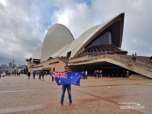 Sahur di Jakarta, Buka Puasa di Sydney
