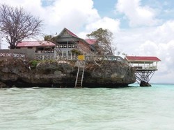 Santai Dulu di Pantai Bira, Bulukumba