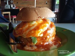 Santai Dulu Sambil Makan Burger Enak di Banda Aceh