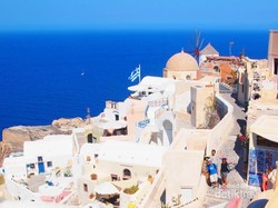 Santorini, Kota Indah Seputih Kapas di Yunani