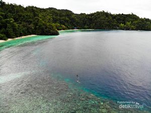 Satu Lagi Bukti Indahnya Indonesia: Teluk Cinta