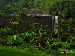 Satu Lagi yang Cantik di Geopark Ciletuh, Curug Awang