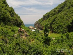 Satu Lagi yang Cantik di Gunungkidul, Pantai Wohkudu