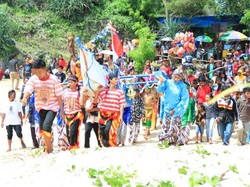 Sedekah Laut: Antara Legenda, Mistis dan Pesta Rakyat
