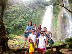 Segarnya Curug Cimarinjung dan Pesona Sekitarnya