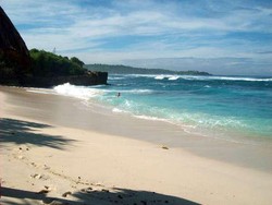Sehari yang Menenangkan di Nusa Lembongan, Bali