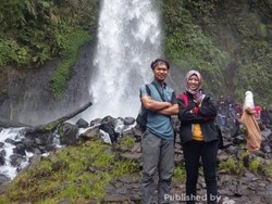 Sejukkan Hati dan Pikiran di Air Terjun Cibereum