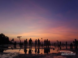 Selalu Indah Melihat Senja dari Sumba
