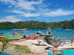 Sendang Biru, Satu Lagi Pantai Cantik di Malang