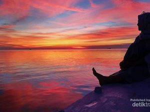 Senja yang Menawan di Pulau Rajuni