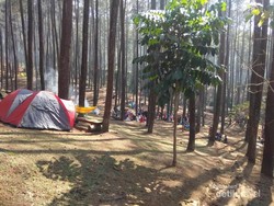 Sensasi Camping di Wana Wisata Batu Kuda Bandung dan Kisah di Baliknya