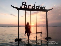 Separuh Cinta Ada di Lombok