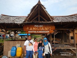 Seperti Ini Serunya Petualangan 2 Hari di Pulau Sangiang