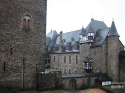 Seperti Raja di Kastil Schloss Burg, Jerman