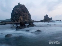 Serasa Pantai Pribadi di Watu Lumbung, Gunungkidul