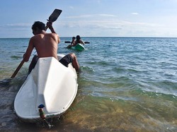 Seru! Berkano Menjelajahi Pantai Senggigi