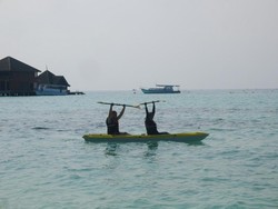 Seru-seruan Nyobain Olahraga Air di Maldives
