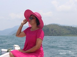 Serunya Island Hopping di Raja Ampatnya Sumbar