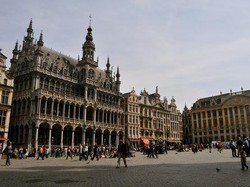 Serunya Menjelajah Brussel, Kota Berbahasa Prancis dan Belanda