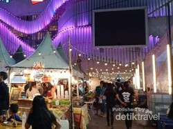 Serunya Suasana Malam di Central Plaza Udon Thani, Thailand