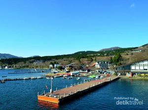 Siapa Sangka, Ada Danau Secantik Ini di Jepang