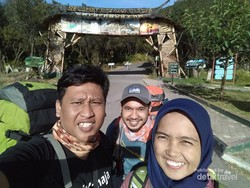 Siapa yang Tak Kangen Naik Gunung Papandayan?