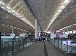 Singgah Sejenak di Salah Satu Bandara Terbesar di Dunia