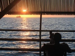 Sore di Pulau Khayangan Makassar, Cantiknya Mana Tahan!