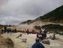Ssst.. Bisa Sauna Gratis di Kawah Sikidang, Dieng